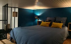 Studio cosy avec accès et terrasse indépendants